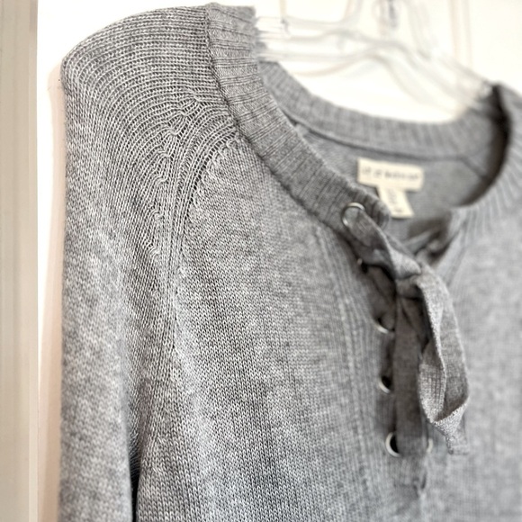 If It Were Me Anthropologie Gray Lace Up Collar Bell Sleeve Long Sweater Medium - Picture 7 of 16